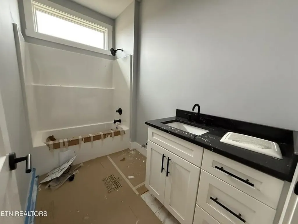 238 Thacker Road Grimsley TN 38565