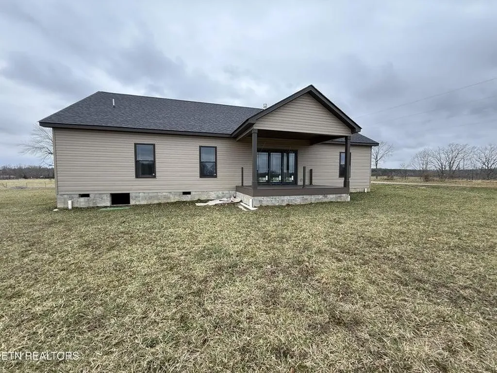 238 Thacker Road Grimsley TN 38565