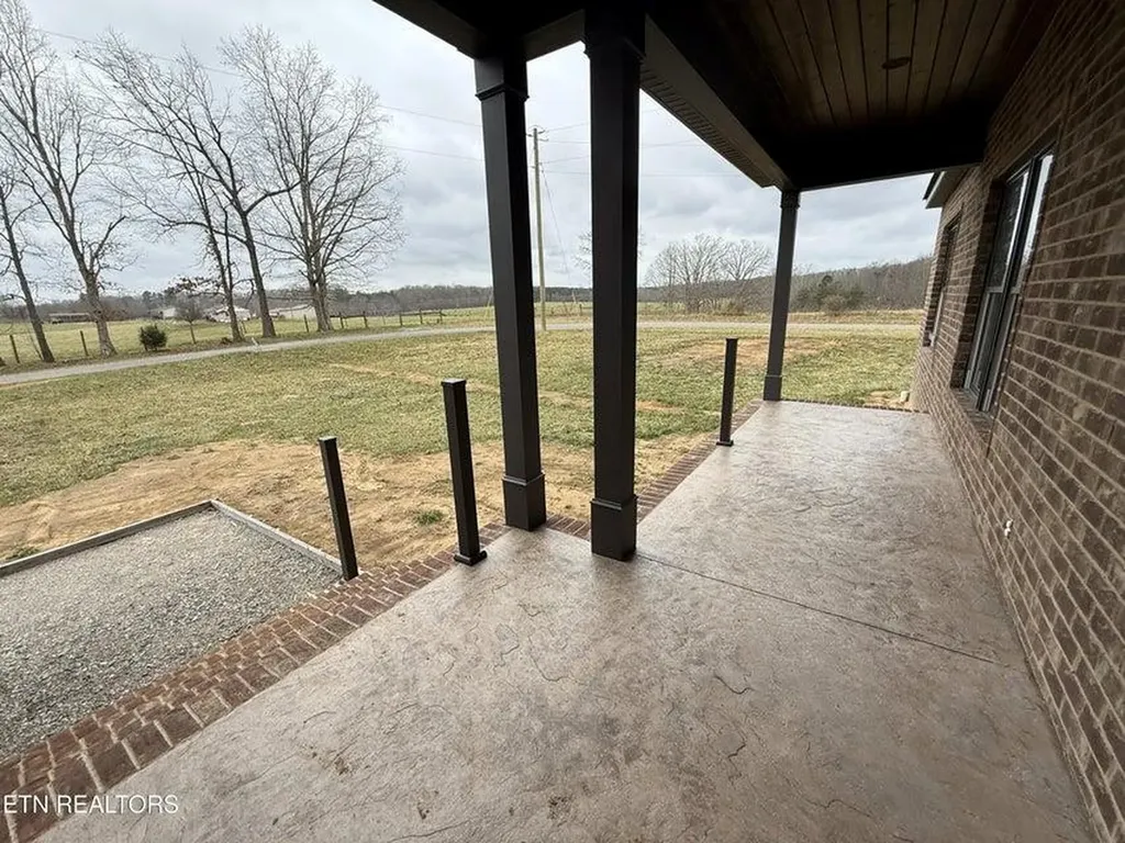 238 Thacker Road Grimsley TN 38565