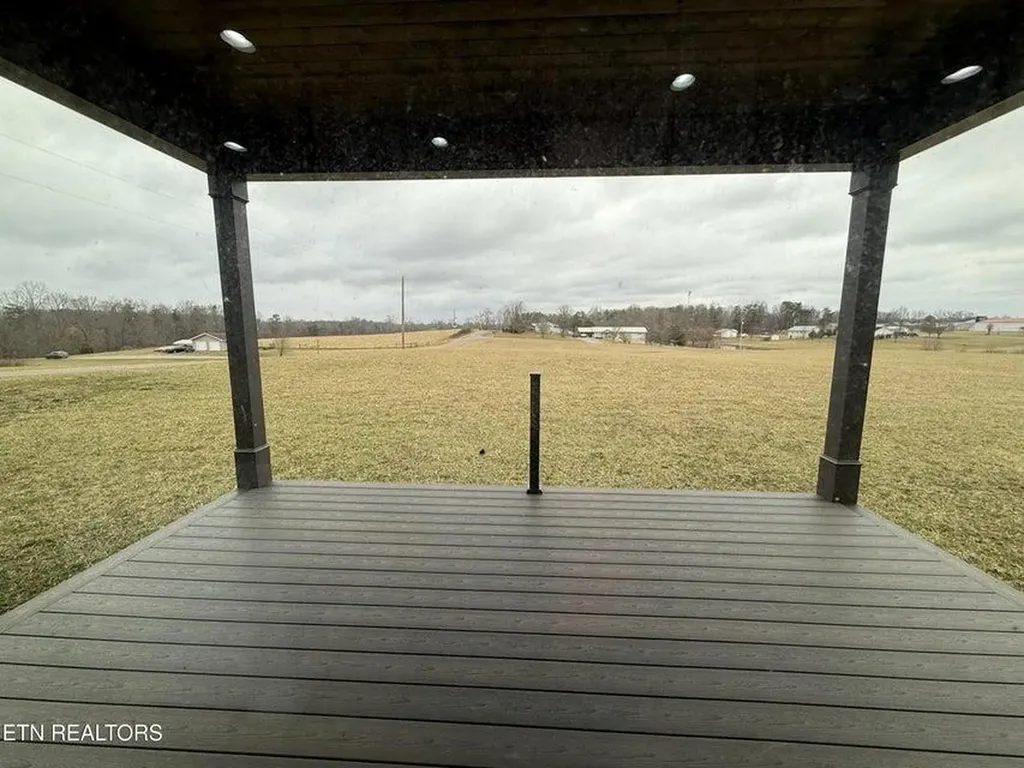 238 Thacker Road Grimsley TN 38565