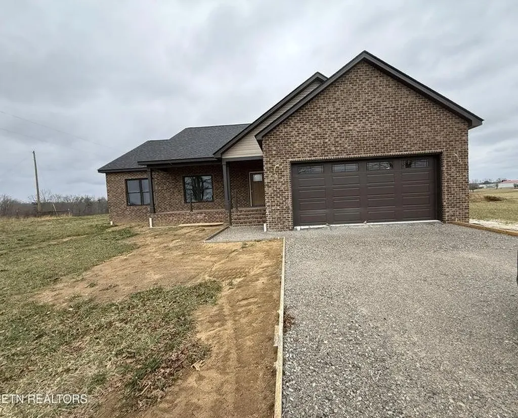 238 Thacker Road Grimsley TN 38565