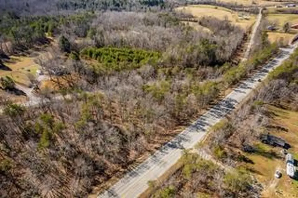 00 Sparta Highway Crossville TN 38572