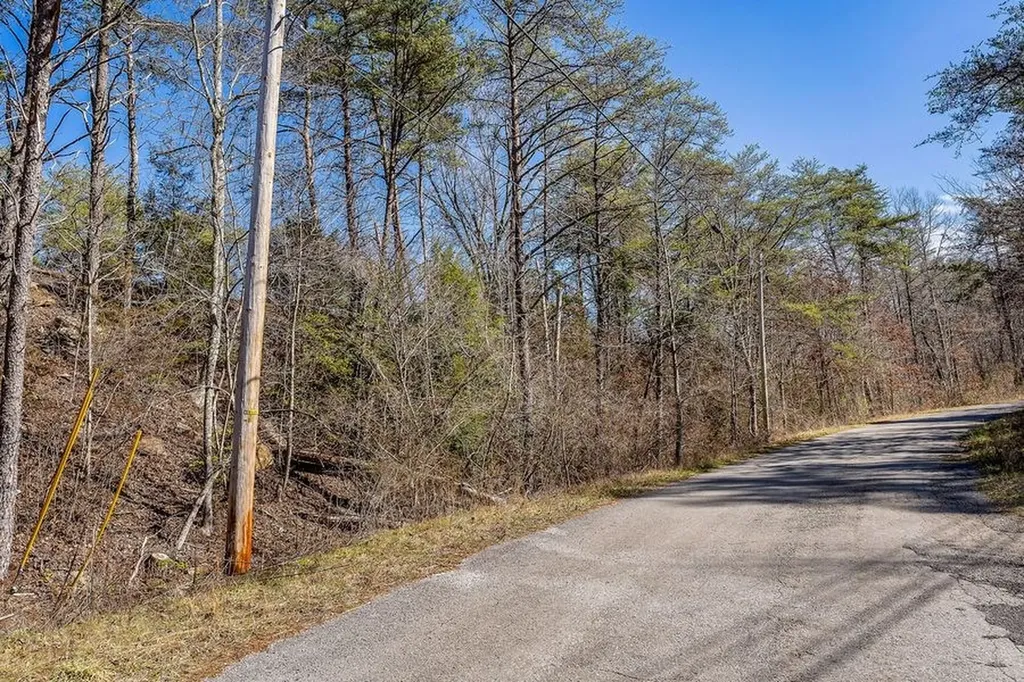 00 Sparta Highway Crossville TN 38572