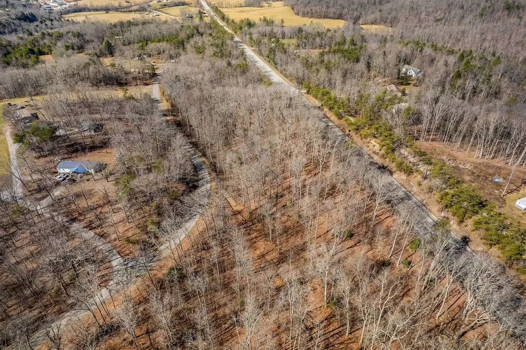 00 Sparta Highway Crossville TN 38572