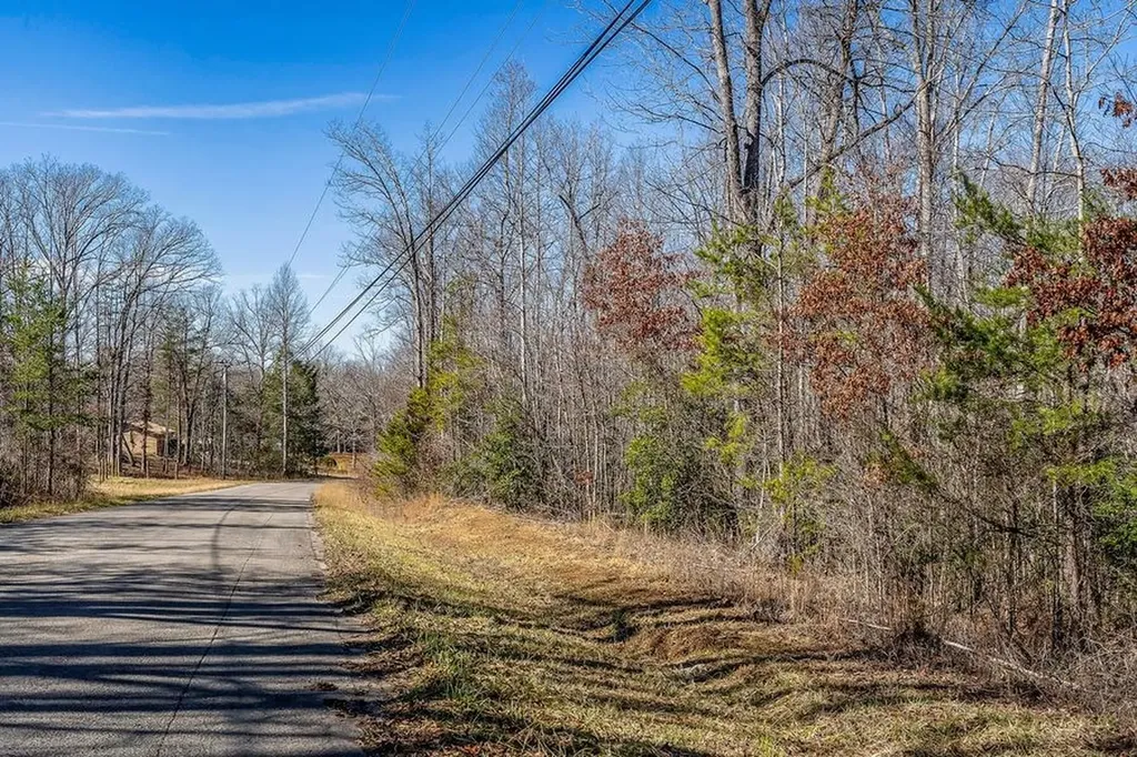 00 Sparta Highway Crossville TN 38572
