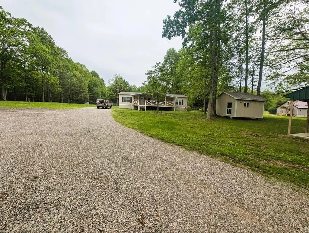 1169 Terry Lane Jamestown TN 38556