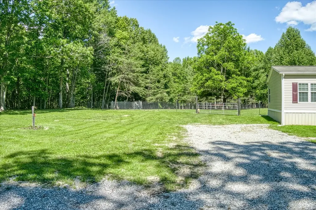 1169 Terry Lane Jamestown TN 38556