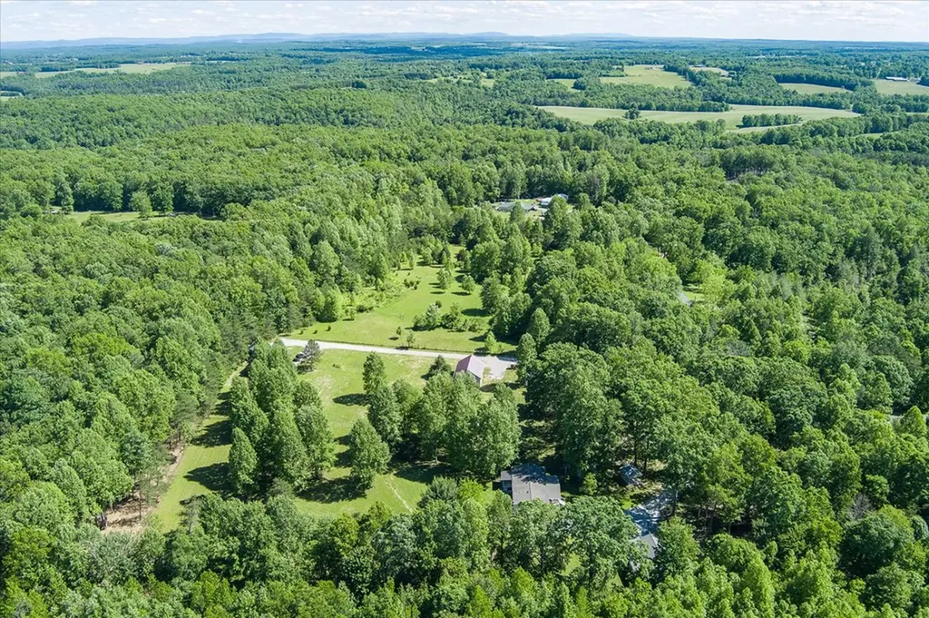 1169 Terry Lane Jamestown TN 38556