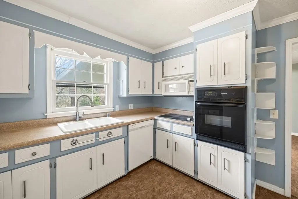 1361 Whiteaker Springs Road Cookeville TN 38506