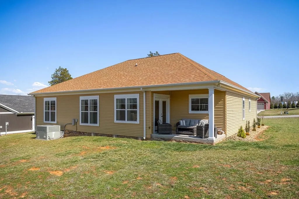 175 Crooked Creek Drive Cookeville TN 38506