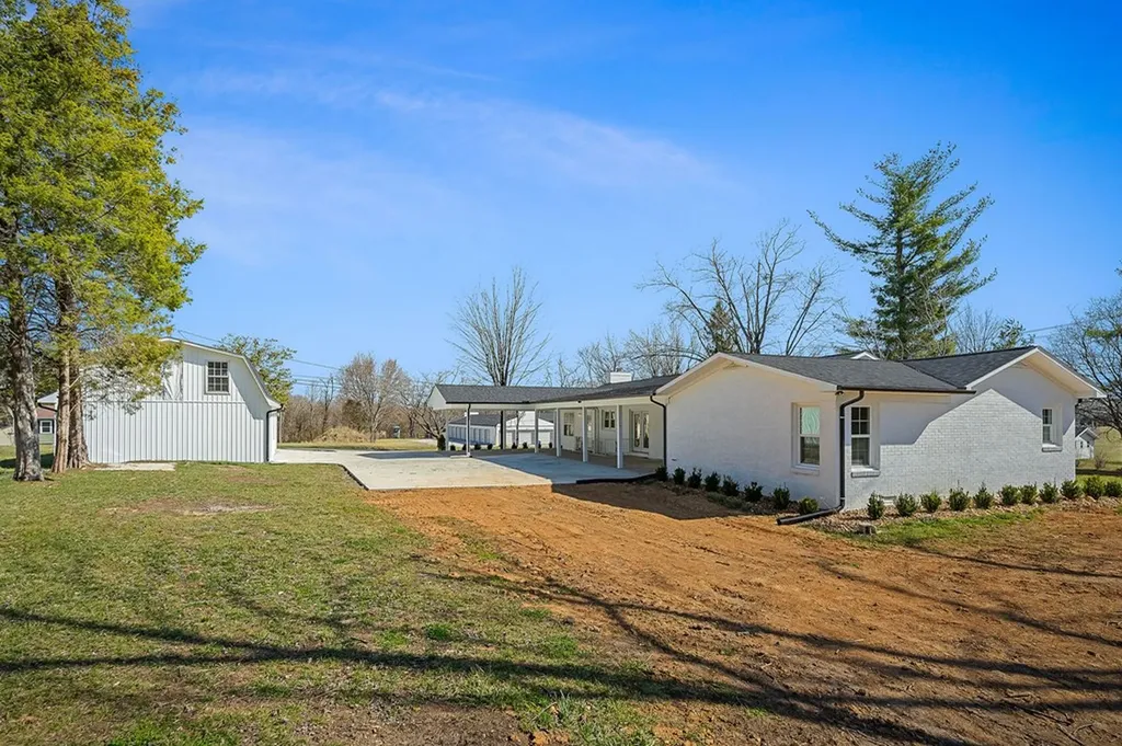 5898 Hilham Road Cookeville TN 38506