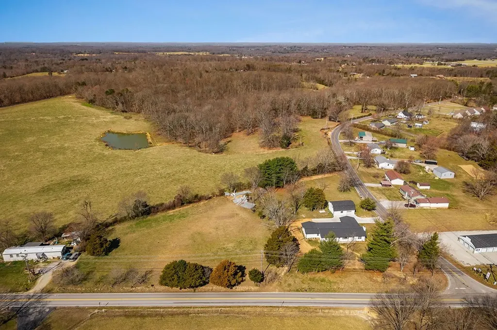 5898 Hilham Road Cookeville TN 38506