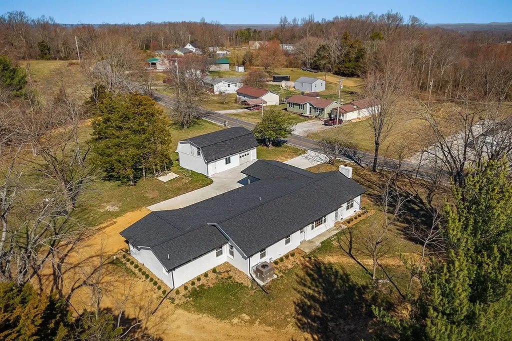 5898 Hilham Road Cookeville TN 38506