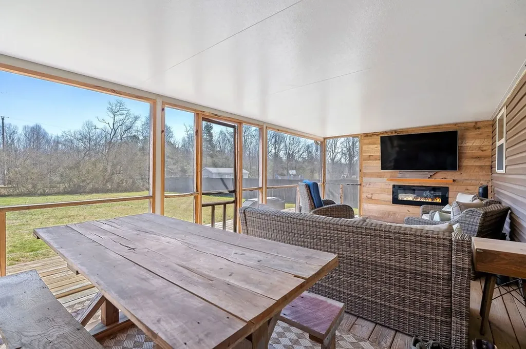 7808 Platinum Creek Baxter TN 38544