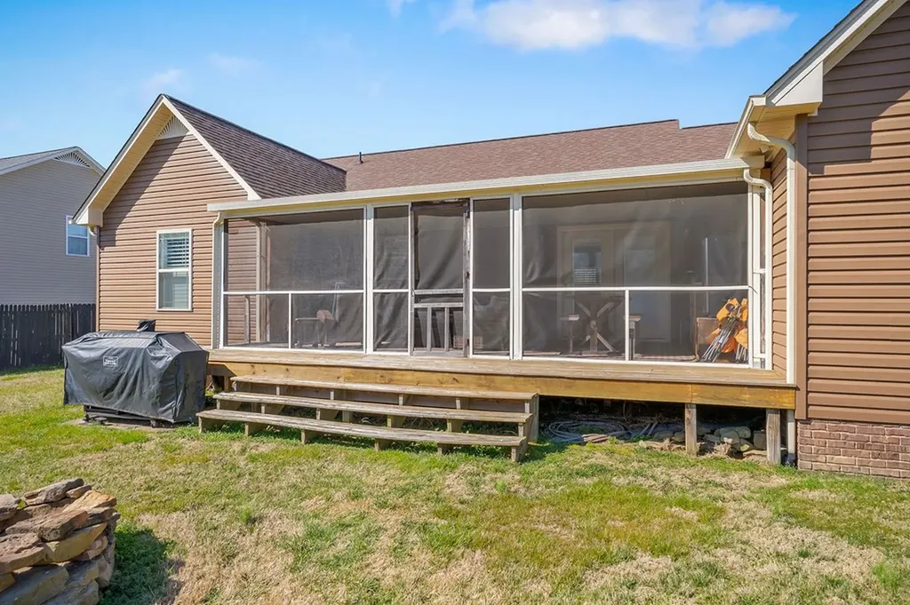 7808 Platinum Creek Baxter TN 38544