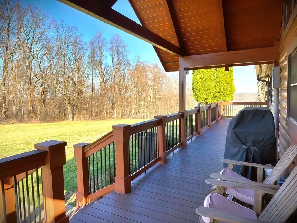 3715 Swan Ridge Road Hilham TN 38568