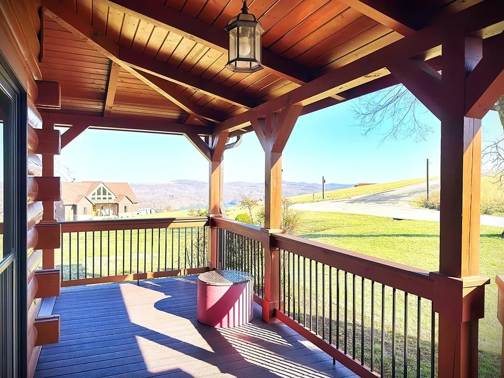 3715 Swan Ridge Road Hilham TN 38568