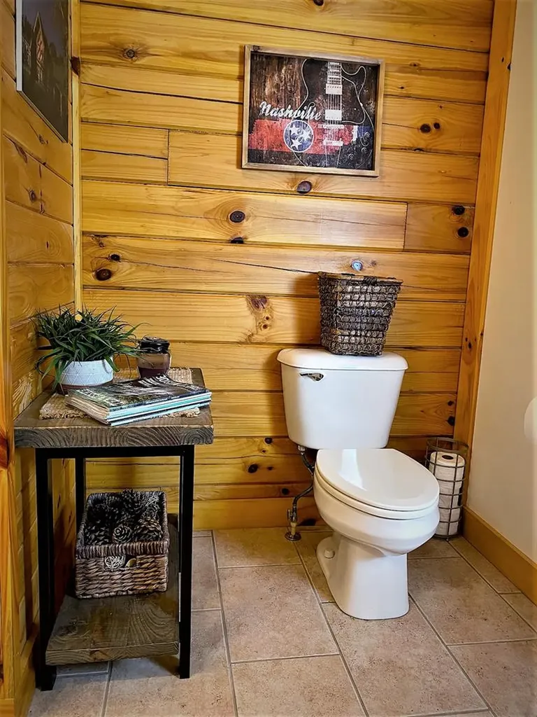 3715 Swan Ridge Road Hilham TN 38568