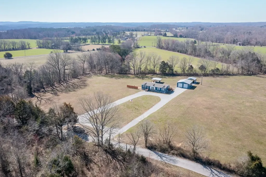 3468 Spring Creek Road Cookeville TN 38501