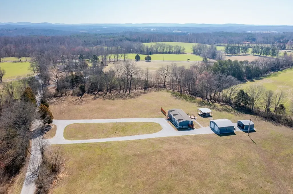3468 Spring Creek Road Cookeville TN 38501
