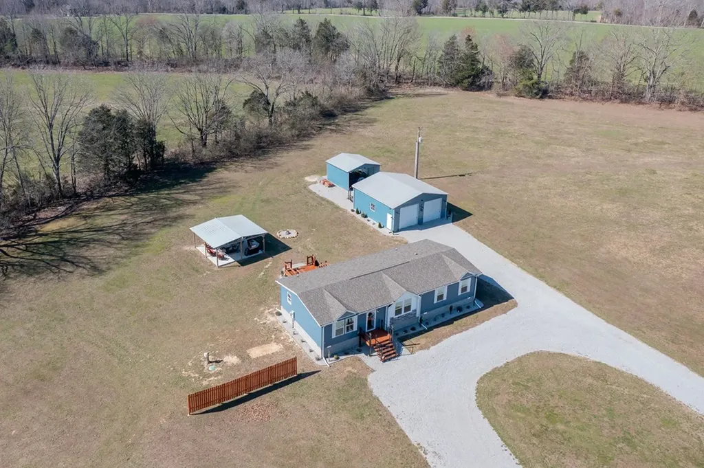 3468 Spring Creek Road Cookeville TN 38501