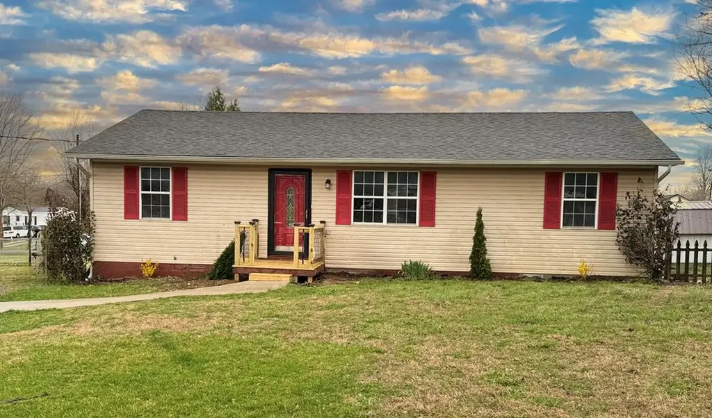 140 Mirandy Algood TN 38506