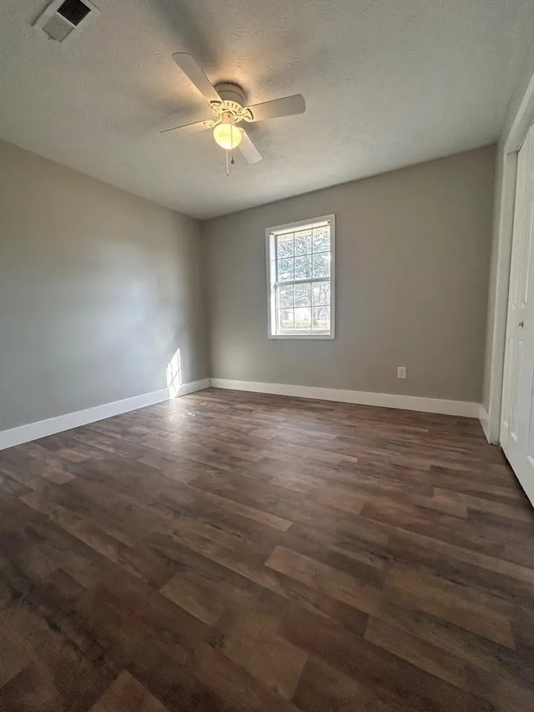 140 Mirandy Algood TN 38506