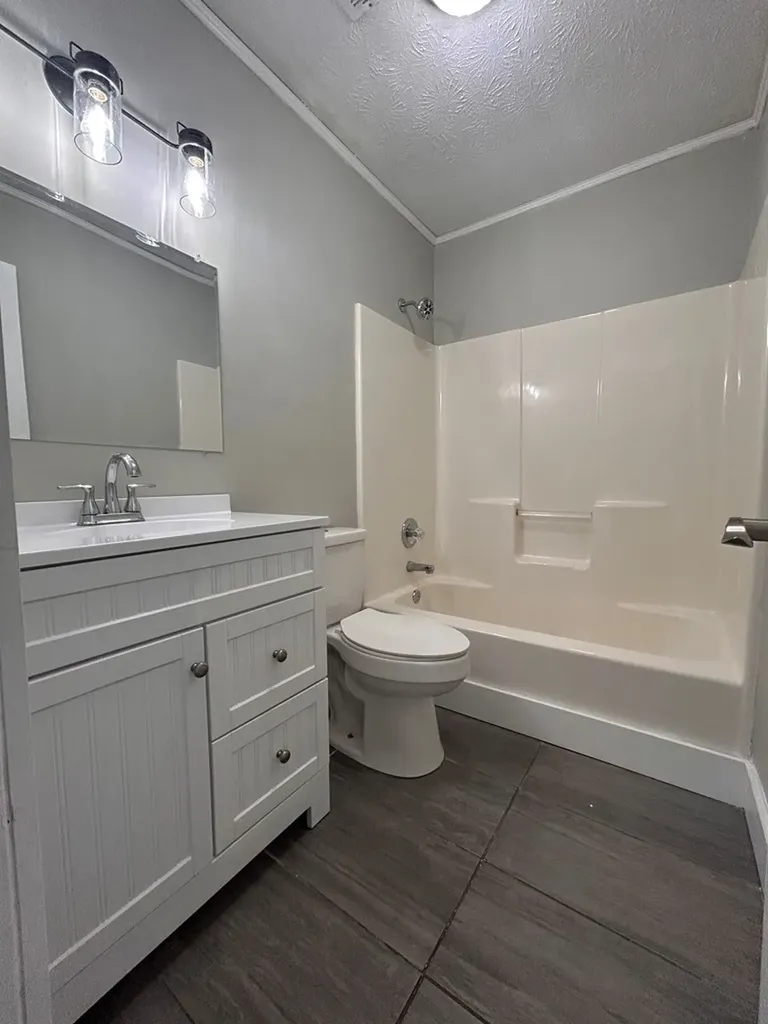 140 Mirandy Algood TN 38506