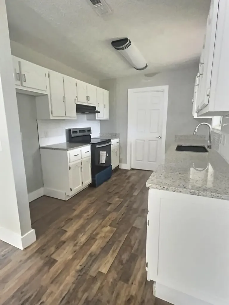 140 Mirandy Algood TN 38506