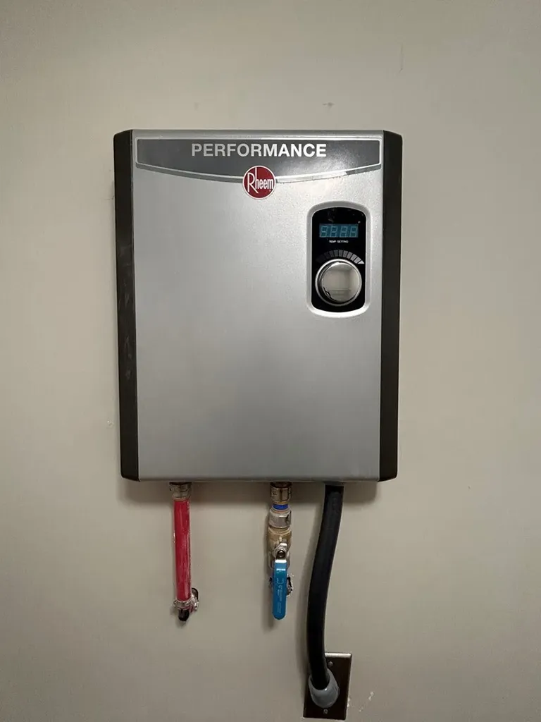 140 Mirandy Algood TN 38506