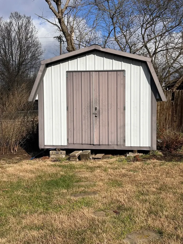 140 Mirandy Algood TN 38506