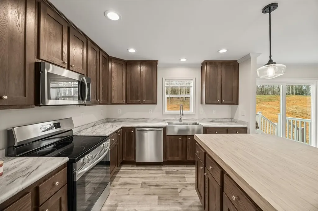 1640 Anna Maria Lane Cookeville TN 38501