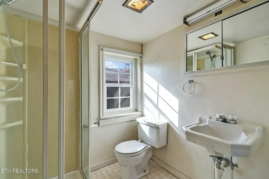 2919 Highway 68 Crossville TN 38555