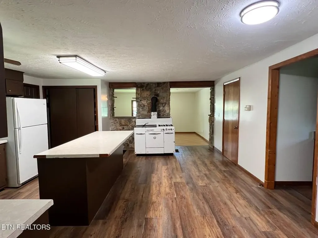 2919 Highway 68 Crossville TN 38555