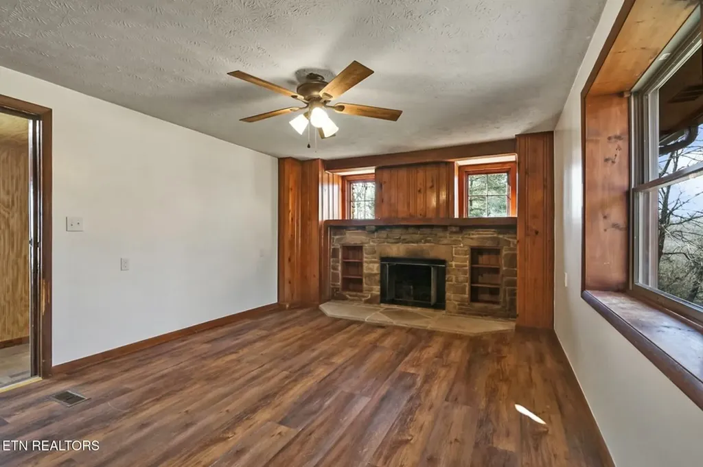 2919 Highway 68 Crossville TN 38555