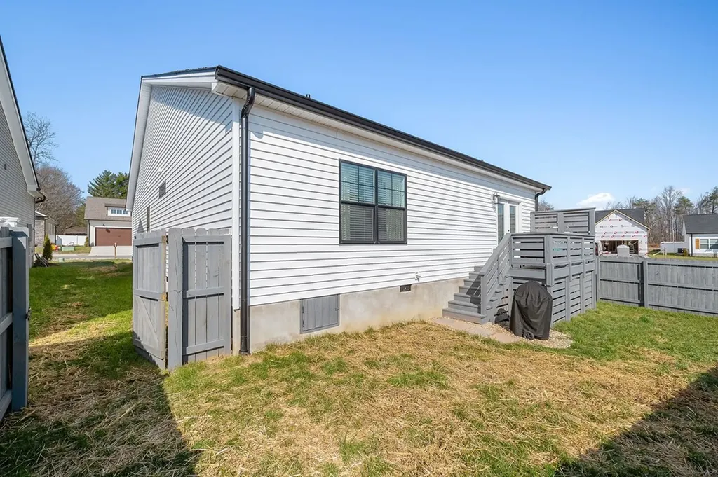 1635 Links Drive Cookeville TN 38506