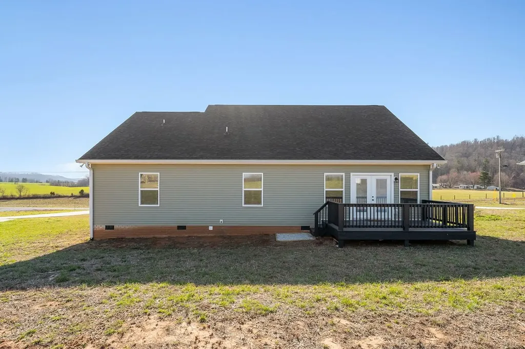 1328 Duck Pond Road Sparta TN 38583