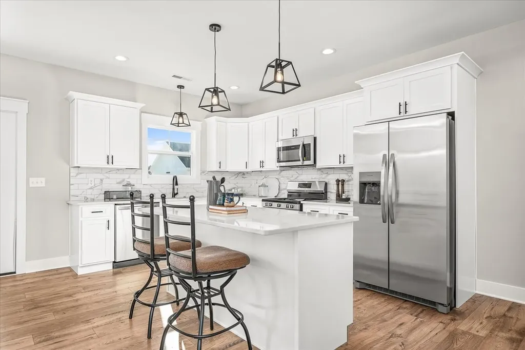 2295 Nicholas Cookeville TN 37215