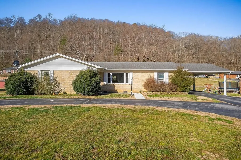 478 S Grundy Quarles Highway Gainesboro TN 38562