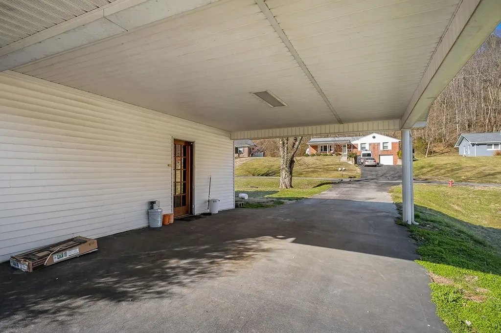 478 S Grundy Quarles Highway Gainesboro TN 38562
