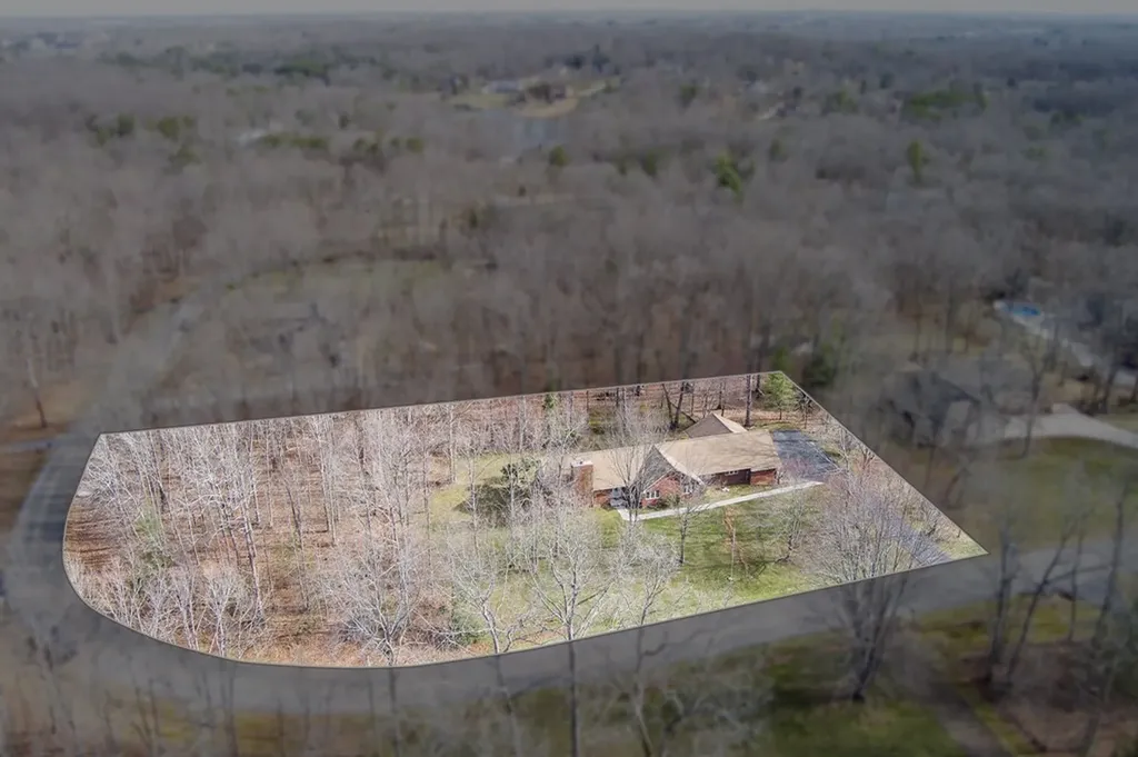 696 Laurel Circle Crossville TN 38555