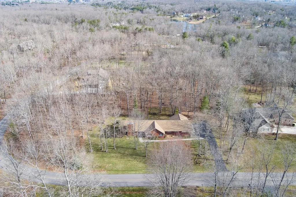 696 Laurel Circle Crossville TN 38555