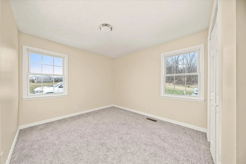 11216 Clay County Highway Moss TN 38575