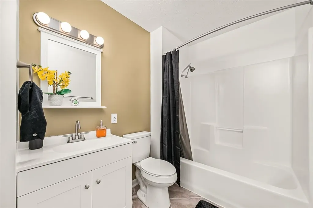 11216 Clay County Highway Moss TN 38575