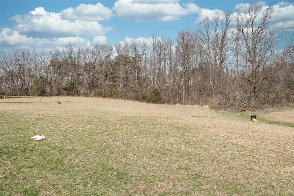 11216 Clay County Highway Moss TN 38575