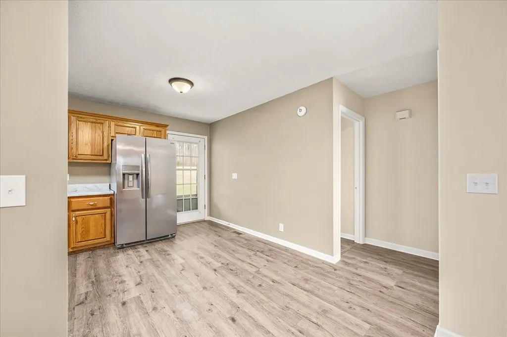 11216 Clay County Highway Moss TN 38575