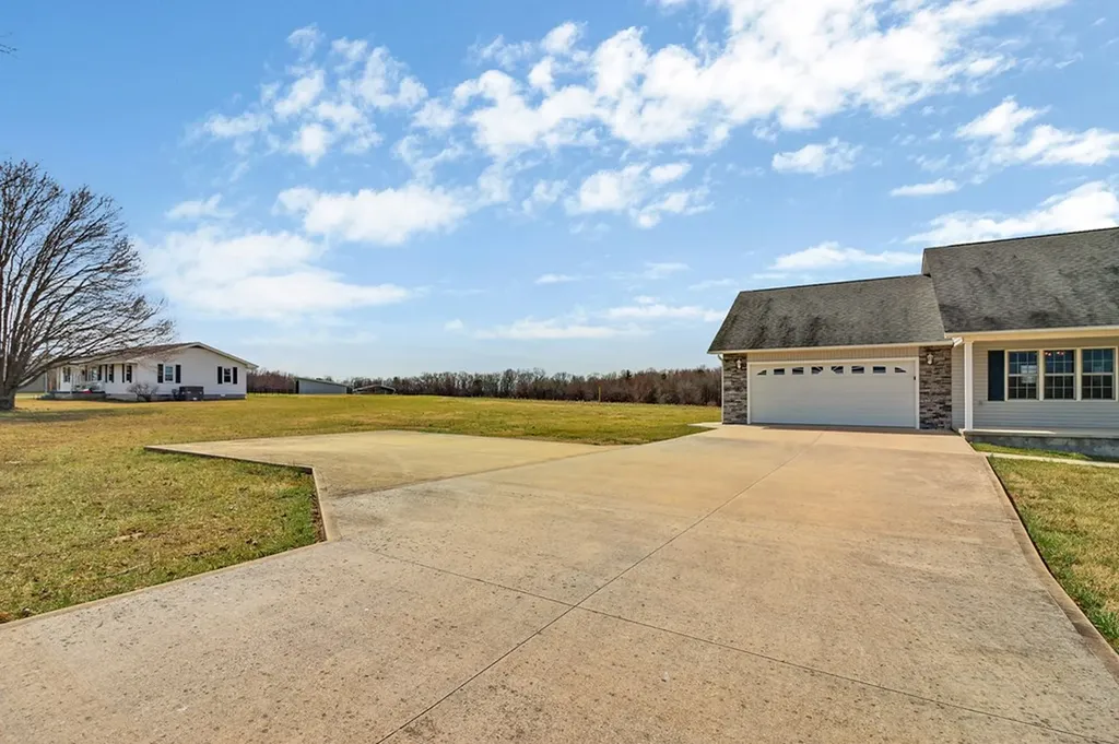 3136 Rugby Pike Jamestown TN 38556