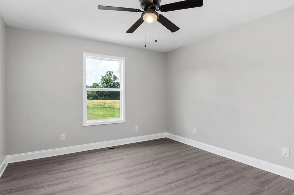 177 Dairy Barn Road Sparta TN 38563