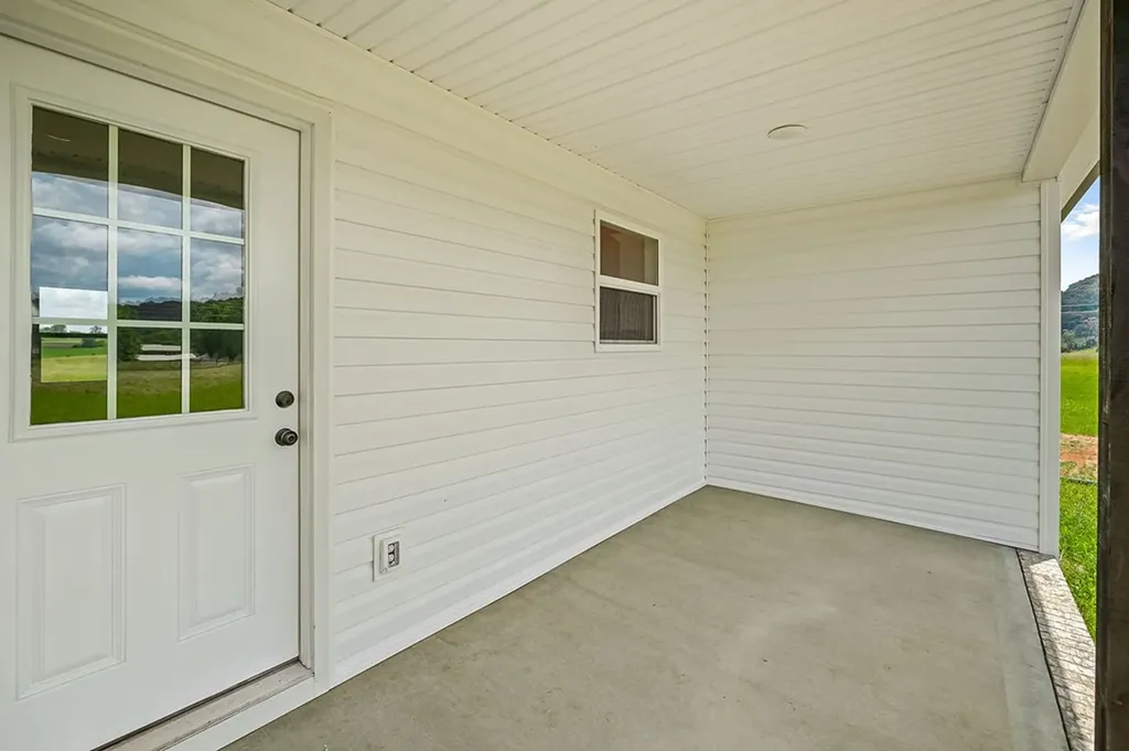 177 Dairy Barn Road Sparta TN 38563