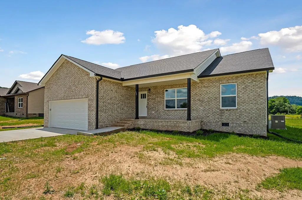 177 Dairy Barn Road Sparta TN 38563